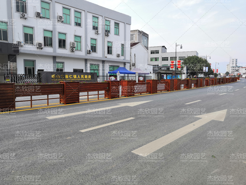 道路花箱護(hù)欄尺寸多少？選什么顏色好看？