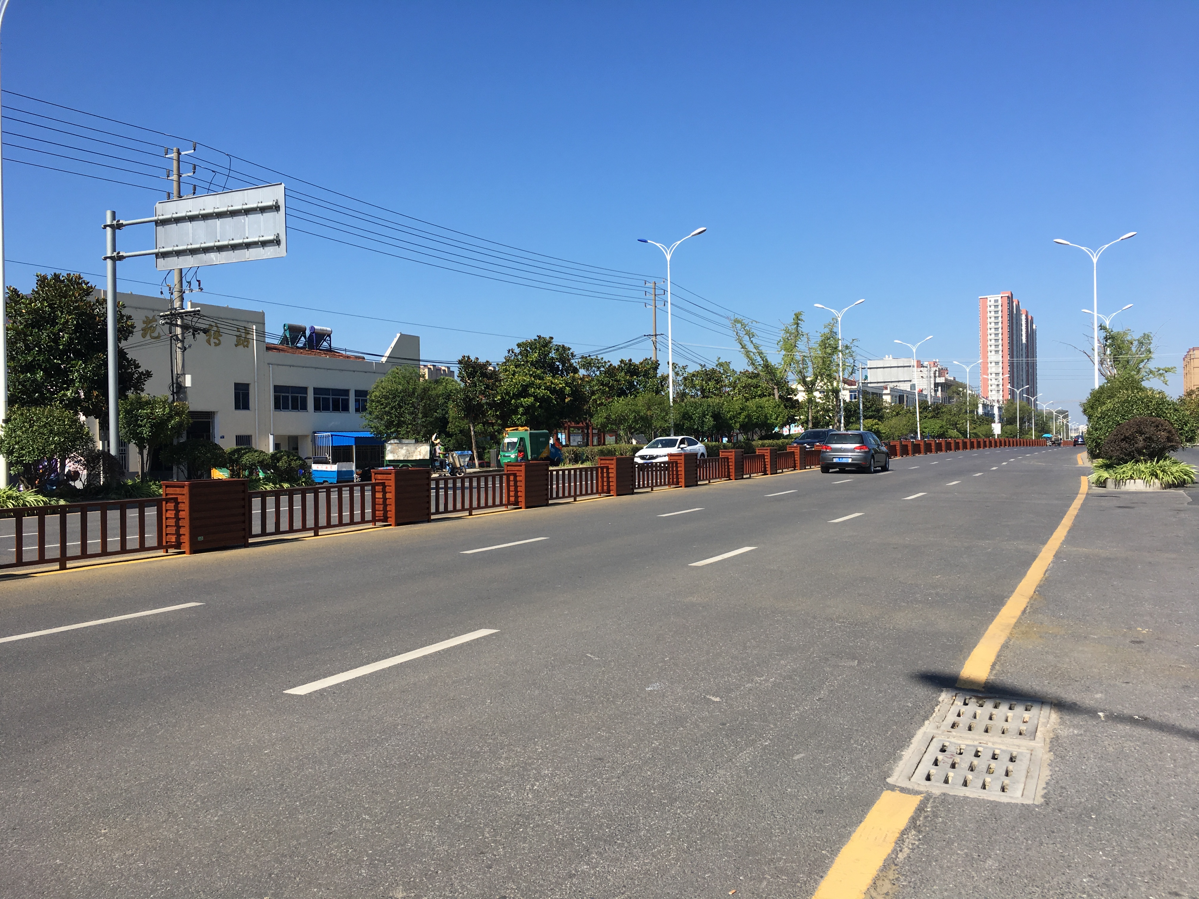 花箱道路護(hù)欄有哪些場景效果？